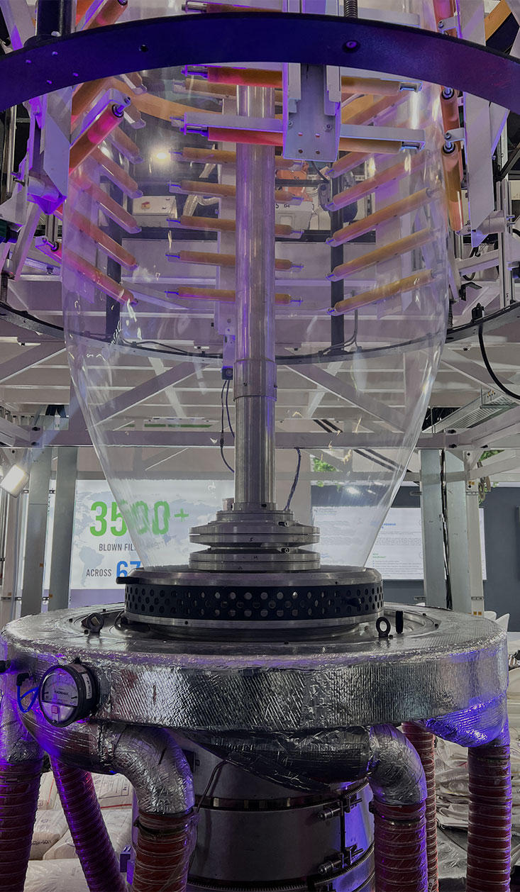 Features of 3-Layer Blown Film Extrusion Machine